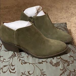 Lucky Brand Booties - LK Faithly 7.5 Ivy Green